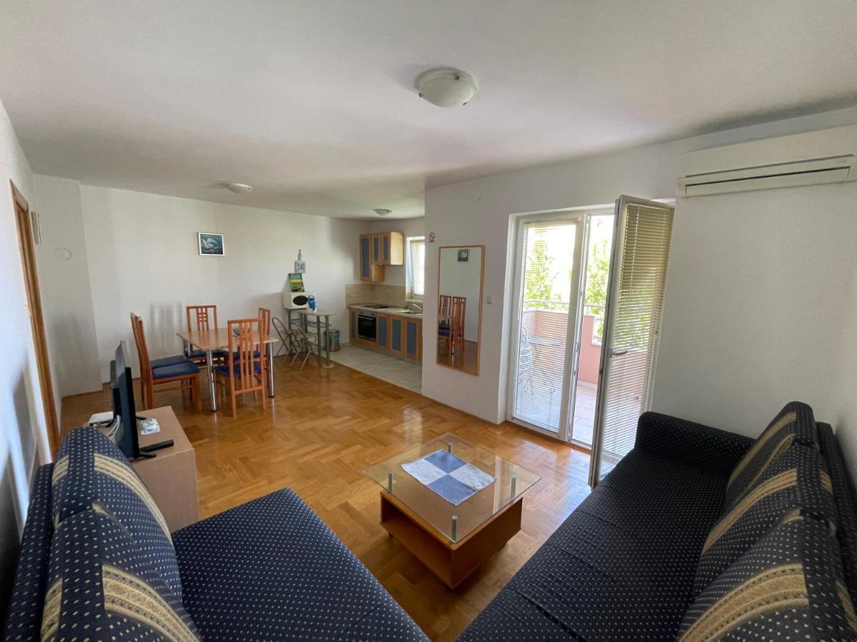 Apartments Dunja Malinska Εξωτερικό φωτογραφία