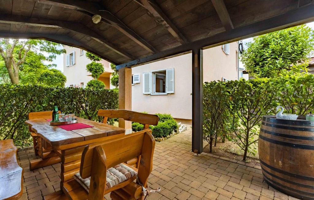 Apartments Dunja Malinska Εξωτερικό φωτογραφία